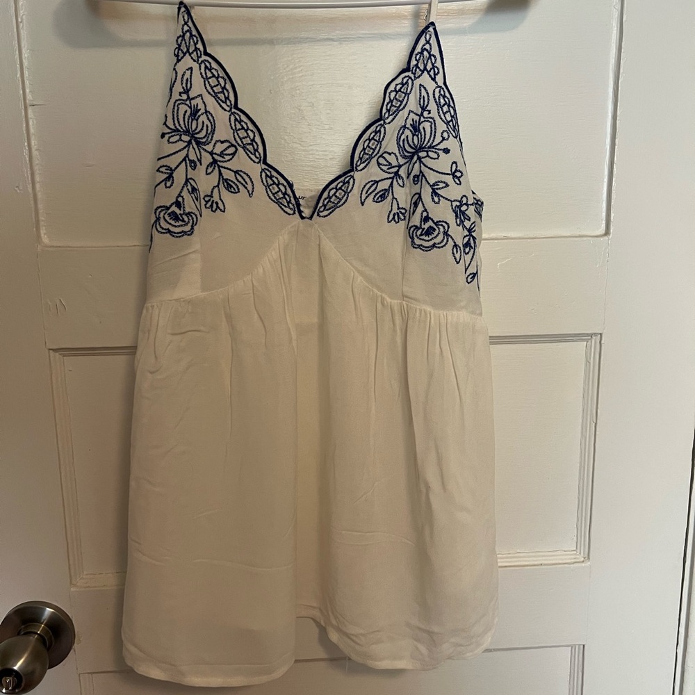 Super cute embroider tank!